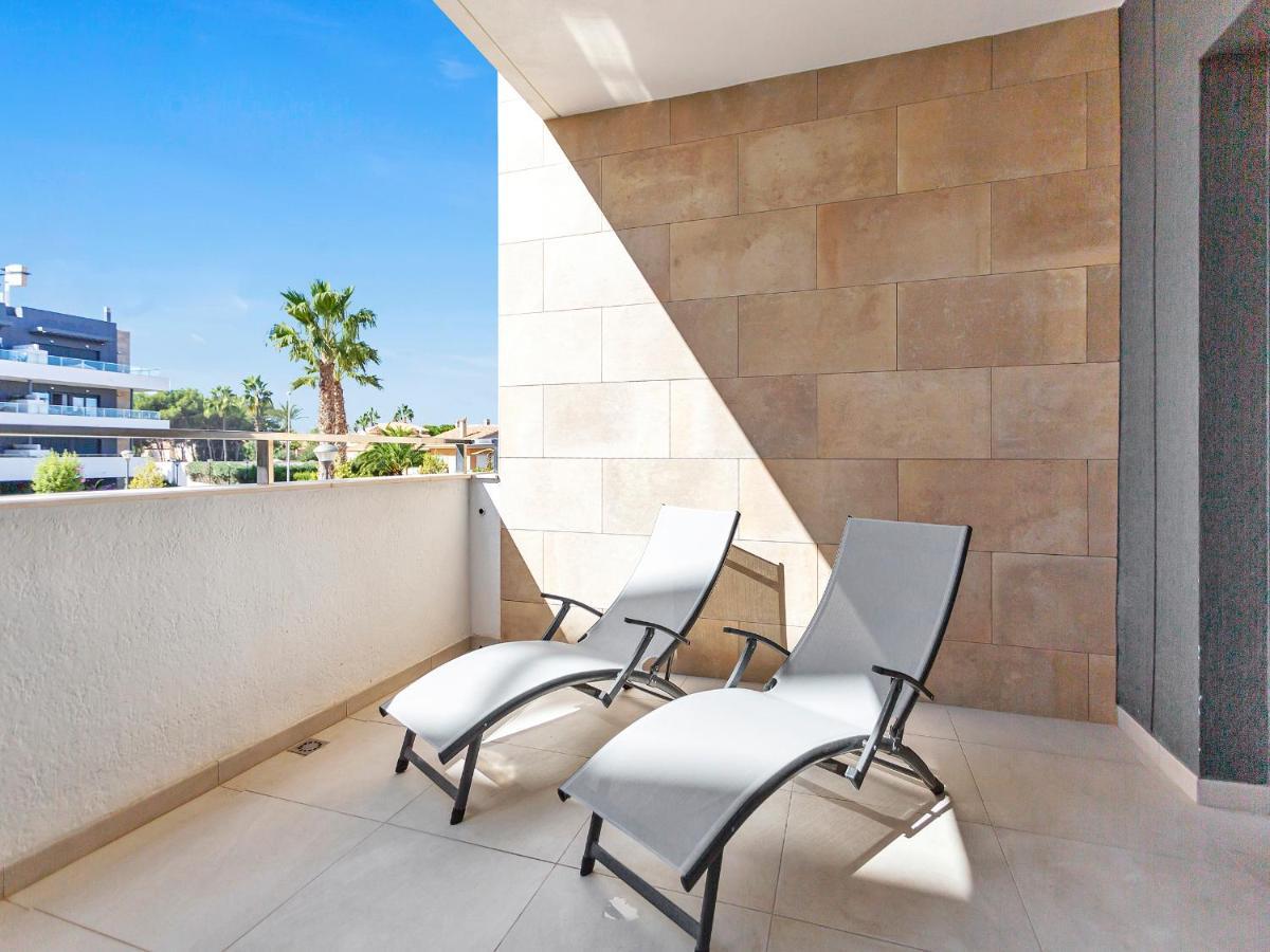 Lovely First Floor Apartment, Heating Pool ! Alicante Exterior foto